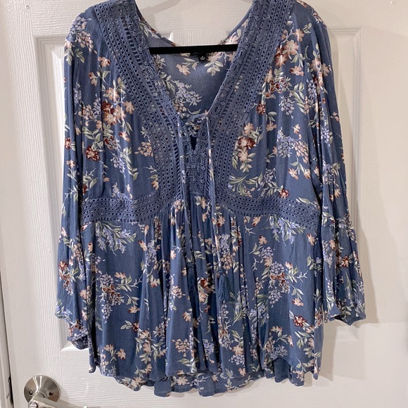 Torrid Blue Floral Gauze Lace Up Babydoll Long Sleeve Blouse - Picture 2 of 3